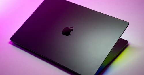 لivelog نمایشگر لمسی MacBook Pro: حضور در مراسم راه‌اندازی اپل