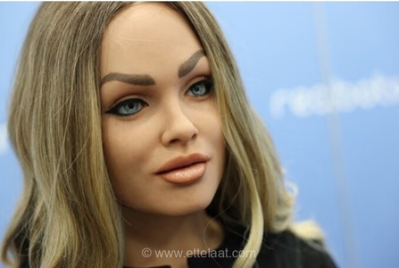جنجال بر سر حضور ربات معلم در مدارس نیویورک؛ آیا هوش مصنوعی جایگزین معلمان می‌شود؟
