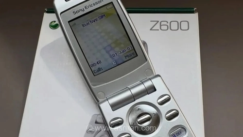 سونی اریکسون Z600؛ تکامل با حال و هوای 20 سال پیش (+عکس)