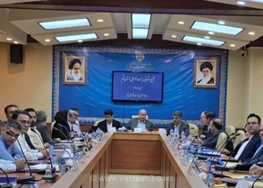 باقری رئیس هیئت فوتبال قم ماند