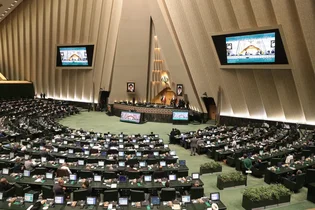 بررسی تأمین گاز زمستانی و توسعه نیروگاه‌های خورشیدی در کمیسیون اصل نود