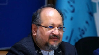 توقف تغییرات هلدینگ خلیج‌فارس با دستور دفتر رئیس‌جمهور؛ درخواست استعلام از سازمان بورس