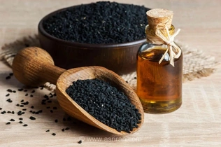 سیاه دانه و اثرات احتمالی آن در درمان سرطان؛ بررسی یافته‌های علمی
