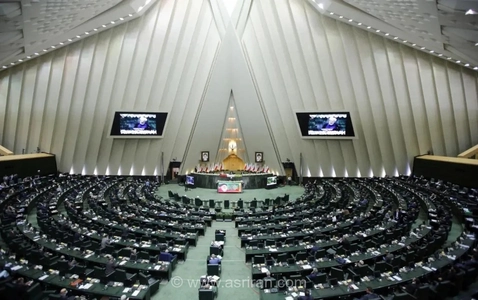 نگرانی کامبیز نوروزی از محدودیت آزادی بیان با طرح مقابله با نفوذ بیگانه