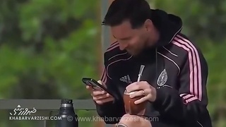سرعت تایپ شگفت‌انگیز لیونل مسی با گوشی موبایل در یک ویدیو