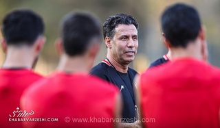فشار هواداران پرسپولیس بر مهدی تارتار؛ سرخ‌پوشان در ابتدای لیگ فقط به دنبال کسب پیروزی هستند