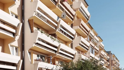شهرک بلوکی کرژشوفسکی لهستان: معماری منحصربه‌فرد در دل طبیعت