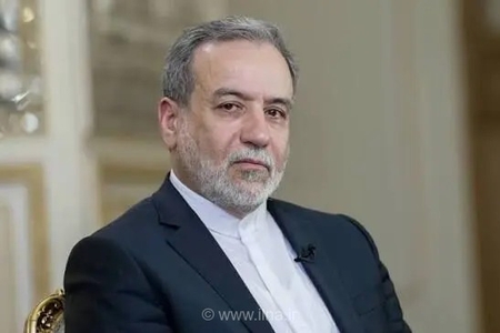 تاکید وزیر امور خارجه بر حرکت جهان به سوی چندقطبی‌گرایی در شانگهای