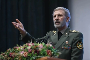 سرلشکر حاتمی: تقاص خون رهبر شهید را خواهیم گرفت