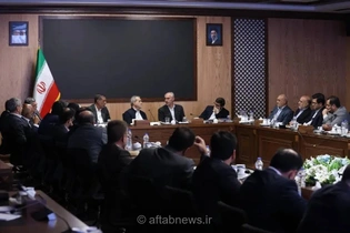 پزشکیان: دولت از افزایش ناگهانی قیمت بنزین پرهیز می‌کند