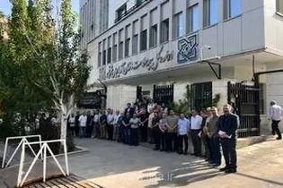 کارگران داروخانه‌ها: مطالبات پرداخت نشود، ما به دردسر می‌افتیم