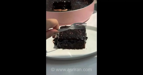 کیک شکلاتی فوری و خوشمزه؛ طرز تهیه کیک بدون فر برای تنبل‌ها!