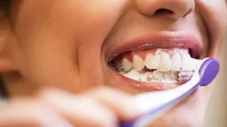 قبل از صبحانه مسواک بزنید: خطرات نادیده گرفتن بهداشت دهان
