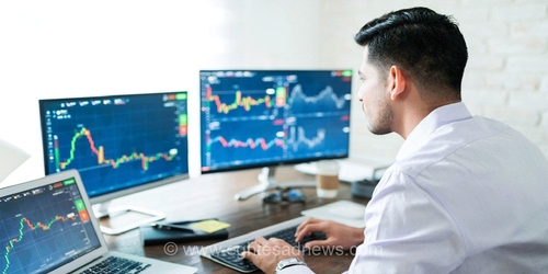 خروج 11 هزار میلیارد تومانی از بورس در 4 روز؛ رشد شاخص کل بی‌اثر
