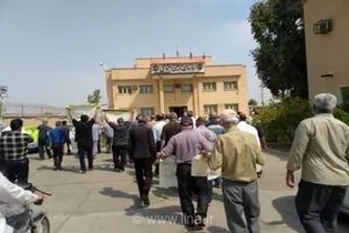 تجمع بازنشستگان تامین اجتماعی در شوش و رشت برای پیگیری مطالبات معیشتی