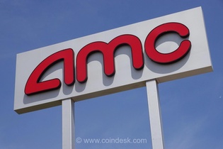 انتقاد شدید مدیرعامل AMC از Robinhood به دلیل عرضه توکن سهام و برجسته کردن سهام‌های مصنوعی