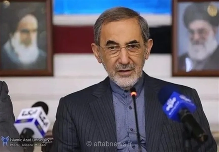 انتقاد شدید علی‌اکبر ولایتی از سفر نخست‌وزیر عراق به آمریکا!