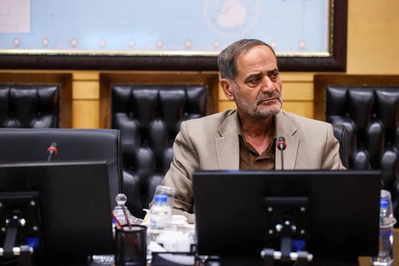 انتقاد از ارزپاشی دولت؛ ارز به جیب سرمایه‌داران می‌رود نه دهک‌های پایین