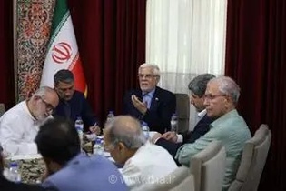 رایزنی عارف با جامعه‌شناسان برای عبور از بحران‌های اجتماعی؛ تأکید بر بازسازی اعتماد عمومی و اصلاح سیاست‌های دولت
