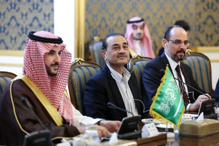 مقامات سه کشور با پزشکیان و رضایی دیدار کردند