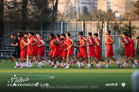 انقلاب در پرسپولیس؛ ستاره‌های جوان آکادمی رسماً به تمرینات تیم بزرگسالان اضافه شدند تا آینده باشگاه تضمین شود