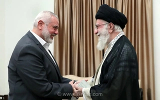 بازنشر تصاویری دیده نشده از آخرین دیدار شهید اسماعیل هنیه با رهبر معظم انقلاب در آستانه سالگرد شهادت