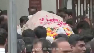 دو کشته در پی سقوط مجسمه بزرگ گانشا بر روی جمعیت در بمبئی