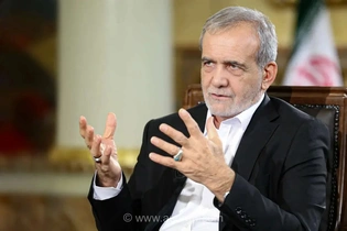 پزشکیان: ۴۷ سال است می‌خواهیم درست کار کنیم اما مدام با بهانه «وقتش نیست» مانع تراشی می‌کنند
