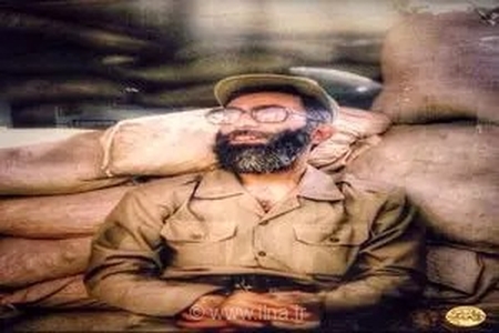 مستندهای رهبر شهید در دفاع مقدس از شبکه قرآن پخش می‌شوند