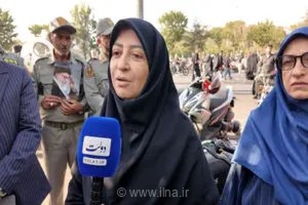 رئیس سازمان حفاظت محیط‌زیست در مراسم وداع با پیکر رهبر شهید انقلاب حضور یافت