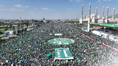 جشن بزرگ یمنی‌ها در صنعاء به مناسبت میلاد پیامبر اکرم (ص)