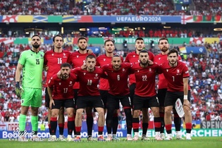 خداحافظی گیورگی گولسیانی با فوتبال؛ مدافع سابق پرسپولیس و سپاهان بازنشسته شد