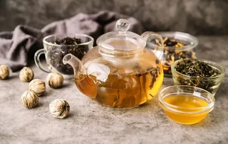 دمنوش‌های مفید برای کاهش علائم آندومتریوز؛ توضیحات یک متخصص