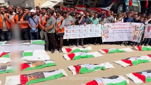 برگزاری مراسم تدفین برای ۵۰ فلسطینی که از زیر آوار غزه بیرون آورده شدند