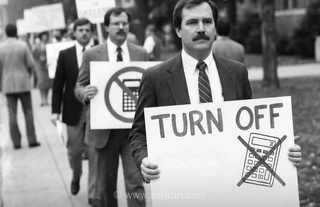 تاریخ تکرار می‌شود: وقتی ماشین‌حساب‌ها مانند هوش مصنوعی امروز، جنجالی‌ترین تهدید برای نظام آموزشی جهان بودند