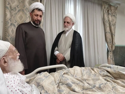عیادت رئیس قوه قضائیه از آیت‌الله نوری همدانی در بیمارستان