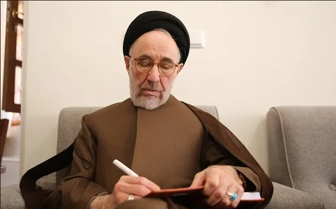 پیام خاتمی به پزشکیان: یافتن راهی کم‌هزینه برای خروج از بحران