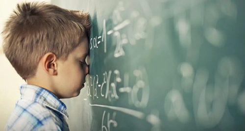 نشانه‌های ضعف یادگیری در کودکان؛ چه زمانی باید به روانشناس مراجعه کرد؟
