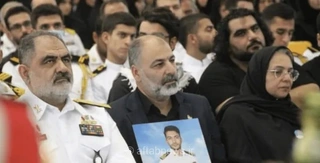 امیر ایرانی: تنگه هرمز امن است و به‌زودی در پهنه دریا درس تاریخی به دشمن می‌دهیم