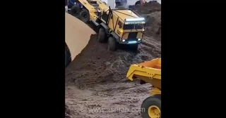 غول بیابان‌نورد؛ نمایش خیره‌کننده قدرت کامیون ۸ چرخ کاترپیلار در عبور از سخت‌ترین مسیرهای صعب‌العبور جهان