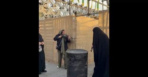 تصاویری از تمرین‌های نظامی بانوان جان‌فدا منتشر شد