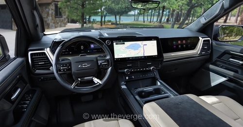 جنرال موتورز نرم‌افزار داخلی کامیون‌هایش را به‌روزرسانی کرد تا با CarPlay سازگار شود