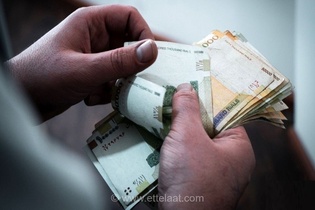 افزایش ۱۲۸ درصدی تورم خوراکی‌ها؛ آیا دستمزدها بازنگری می‌شوند؟
