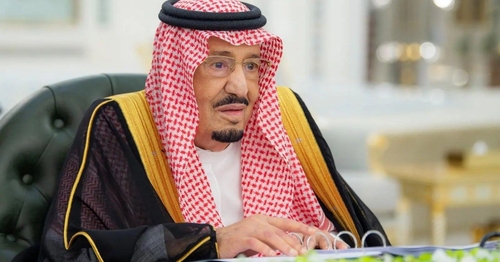 پادشاه عربستان حملات حوثی‌ها به مکه را محکوم کرد
