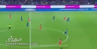 ویدیو| نقش شهاب زاهدی روی گل دارالتعظیم به چلسی