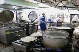 تجمع اعتراضی ۱۰۰ کارگر پتروشیمی جم مقابل اداره کار عسلویه؛ در انتظار بازگشت به کار پس از اخراج