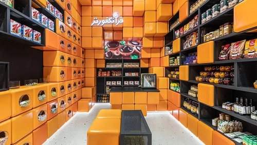 طراحی خلاقانه فروشگاه کندی کیو در میکامال کیش + تصاویر