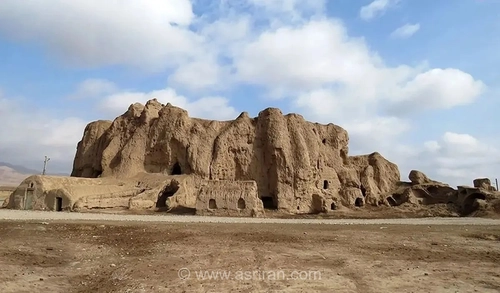 تصویری از قلعه پاده آرادان در دوران قاجار