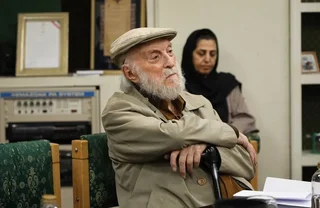 ۹ نکته به بهانهٔ کیک ۹۰ سالگی «آقای هرمنوتیک»