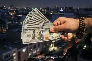 تداوم روند صعودی در بازار ارز؛ قیمت دلار حواله‌ای امروز پنجشنبه ۸ مرداد ۱۴۰۵ به چه رقمی رسید؟